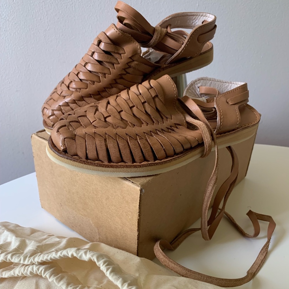 Harmonica Huarache Tie Leather Sandals